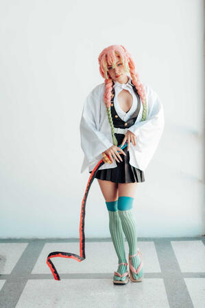 Mitsuri Kanroji (Demon Slayer)